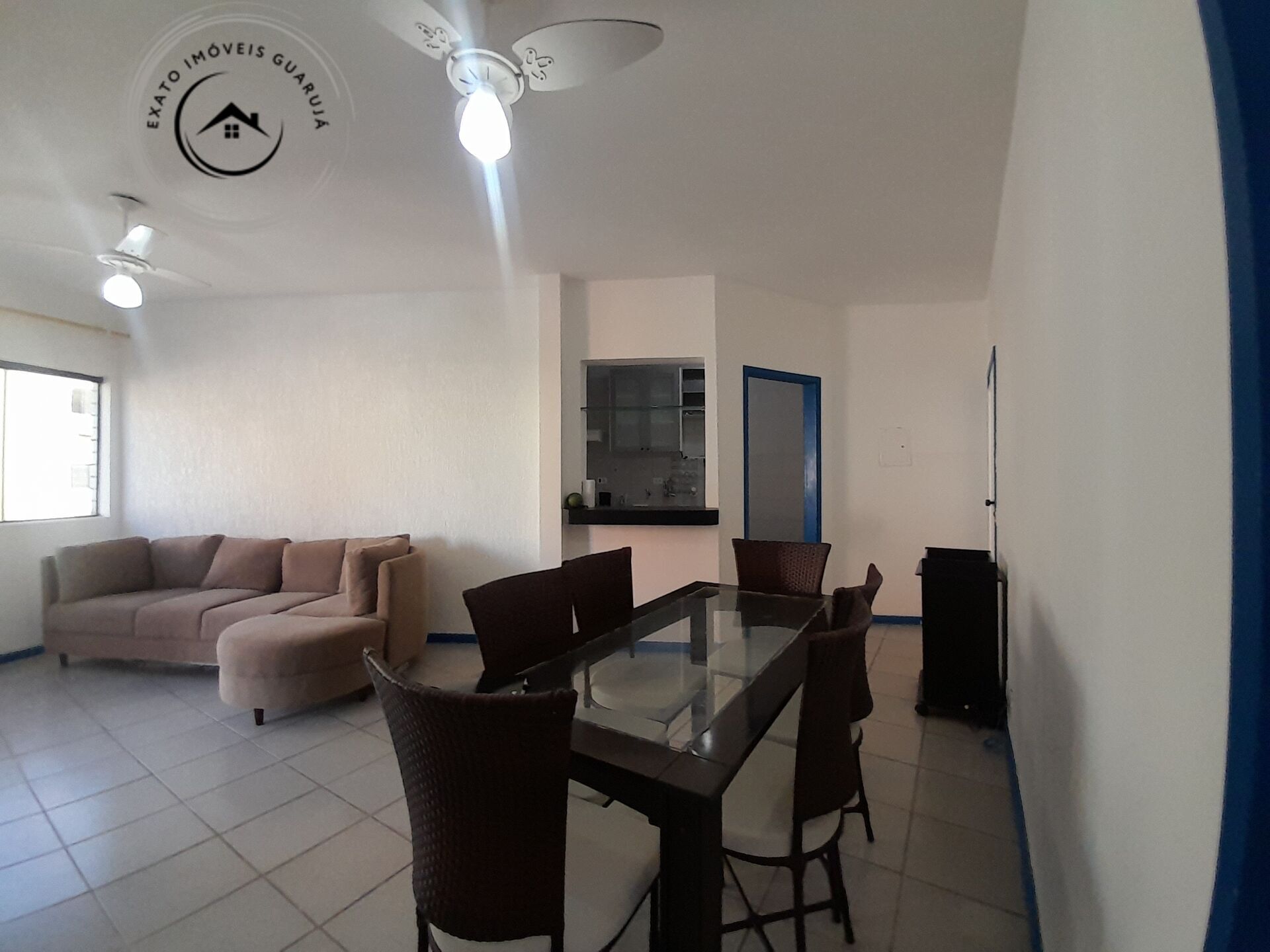 Apartamento Padrão de 03 dormitórios para locação anual na Praia da Enseada. - foto 7