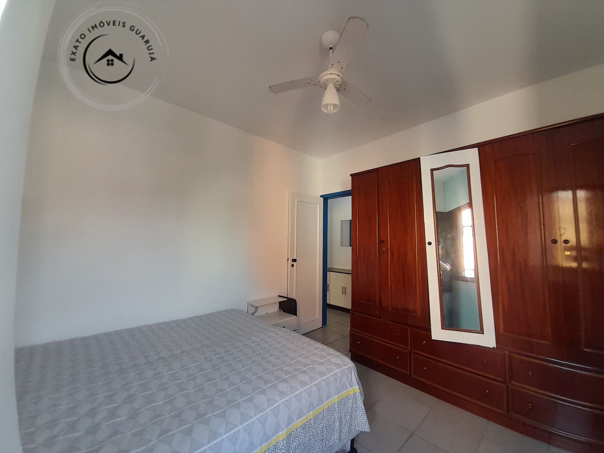 Apartamento Padrão de 03 dormitórios para locação anual na Praia da Enseada. - foto 24