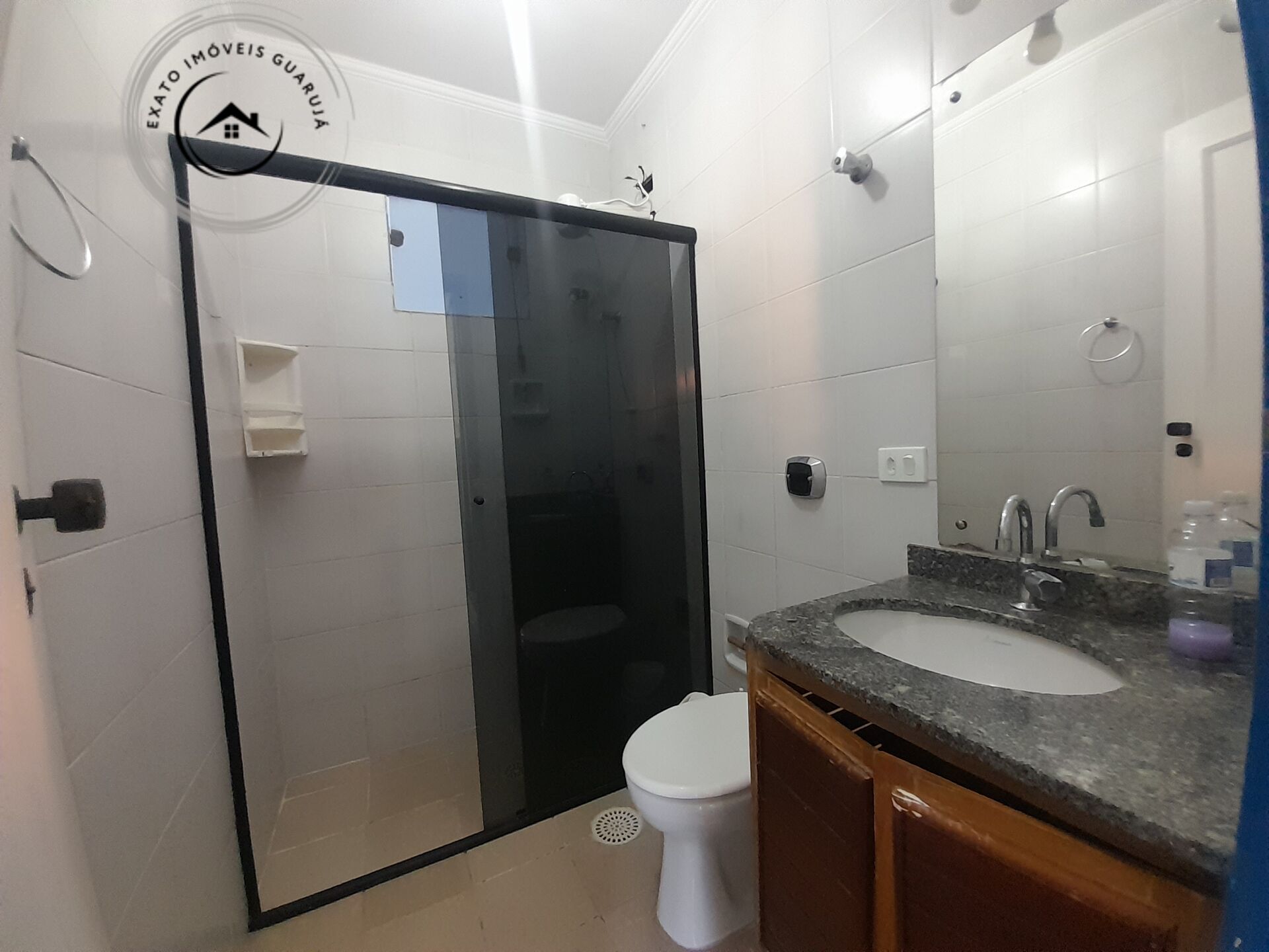 Apartamento Padrão de 03 dormitórios para locação anual na Praia da Enseada. - foto 20