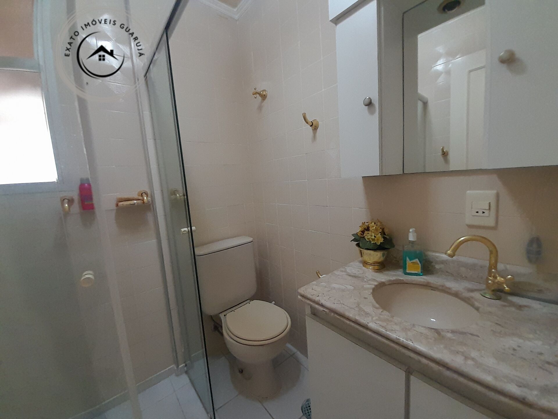 Apartamento Padrão de 03 dormitórios para venda na Praia da Enseada. - foto 10