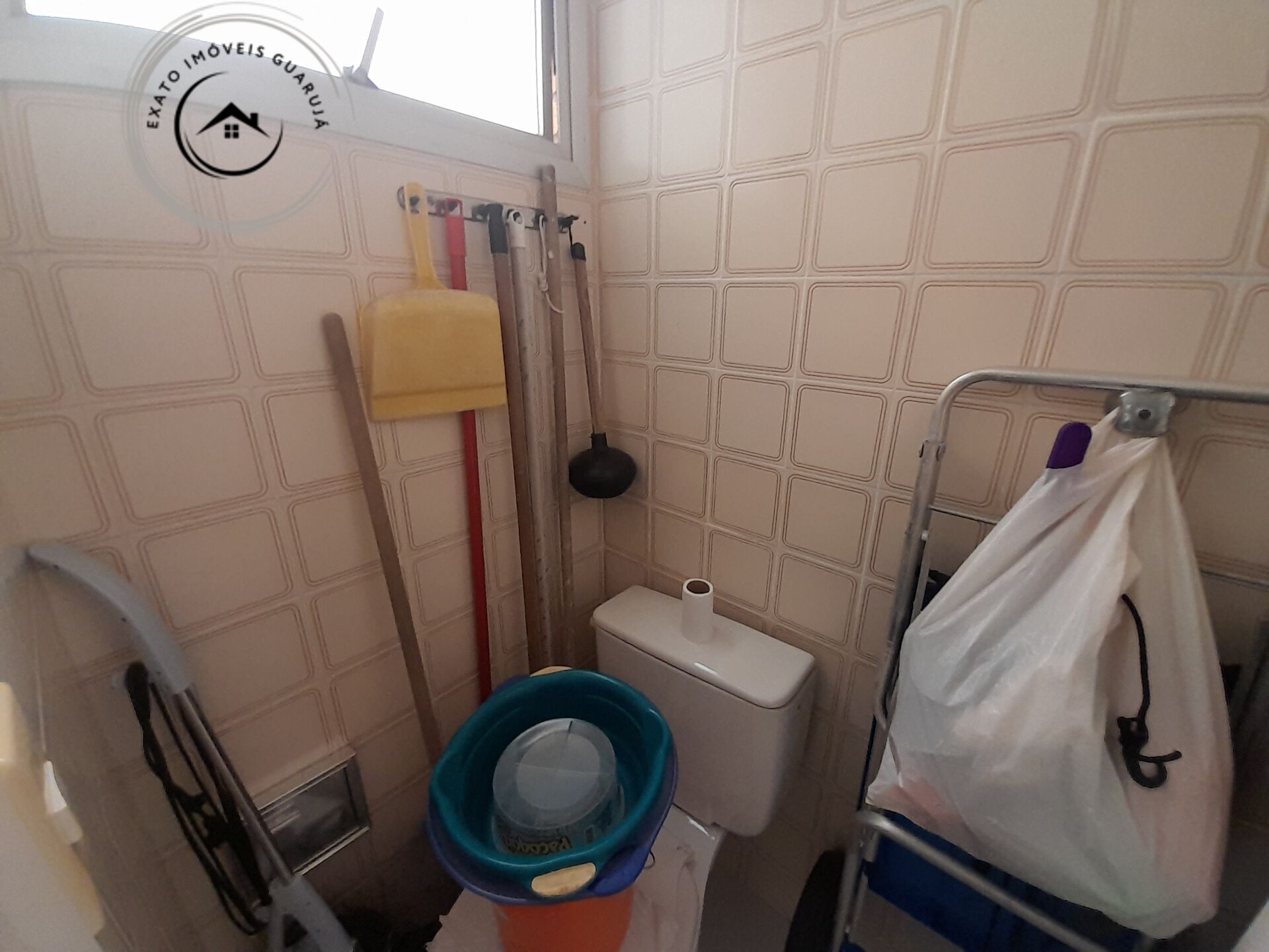 Apartamento Padrão de 03 dormitórios para venda na Praia da Enseada. - foto 17