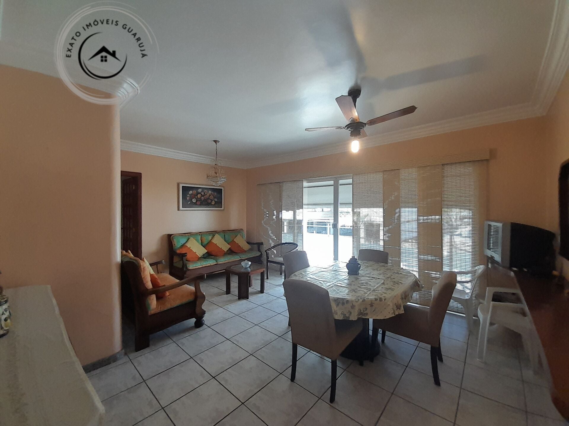 Apartamento Padrão de 03 dormitórios para venda locação anual na Praia da Enseada. - foto 1