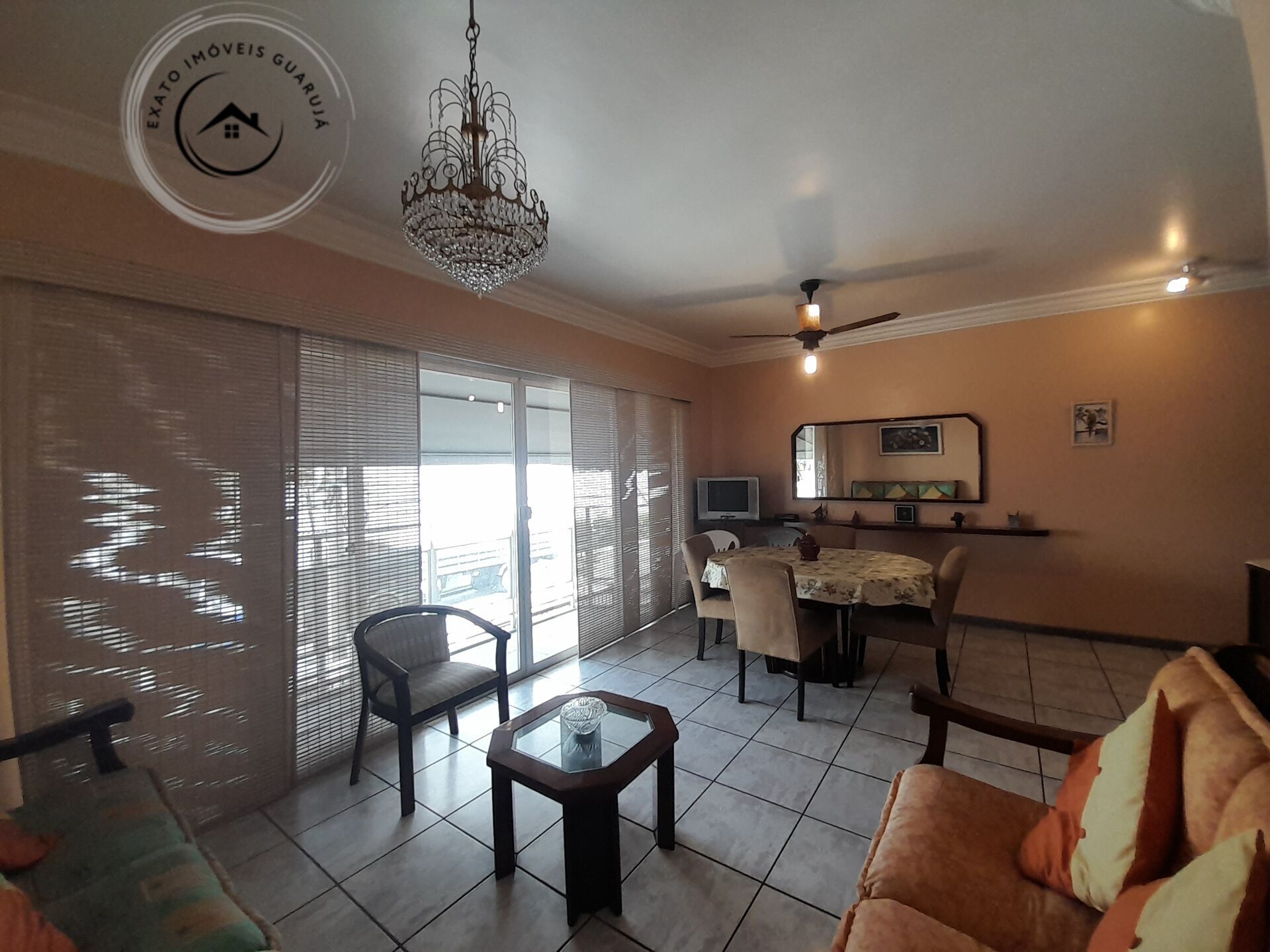 Apartamento Padrão de 03 dormitórios para venda locação anual na Praia da Enseada. - foto 3