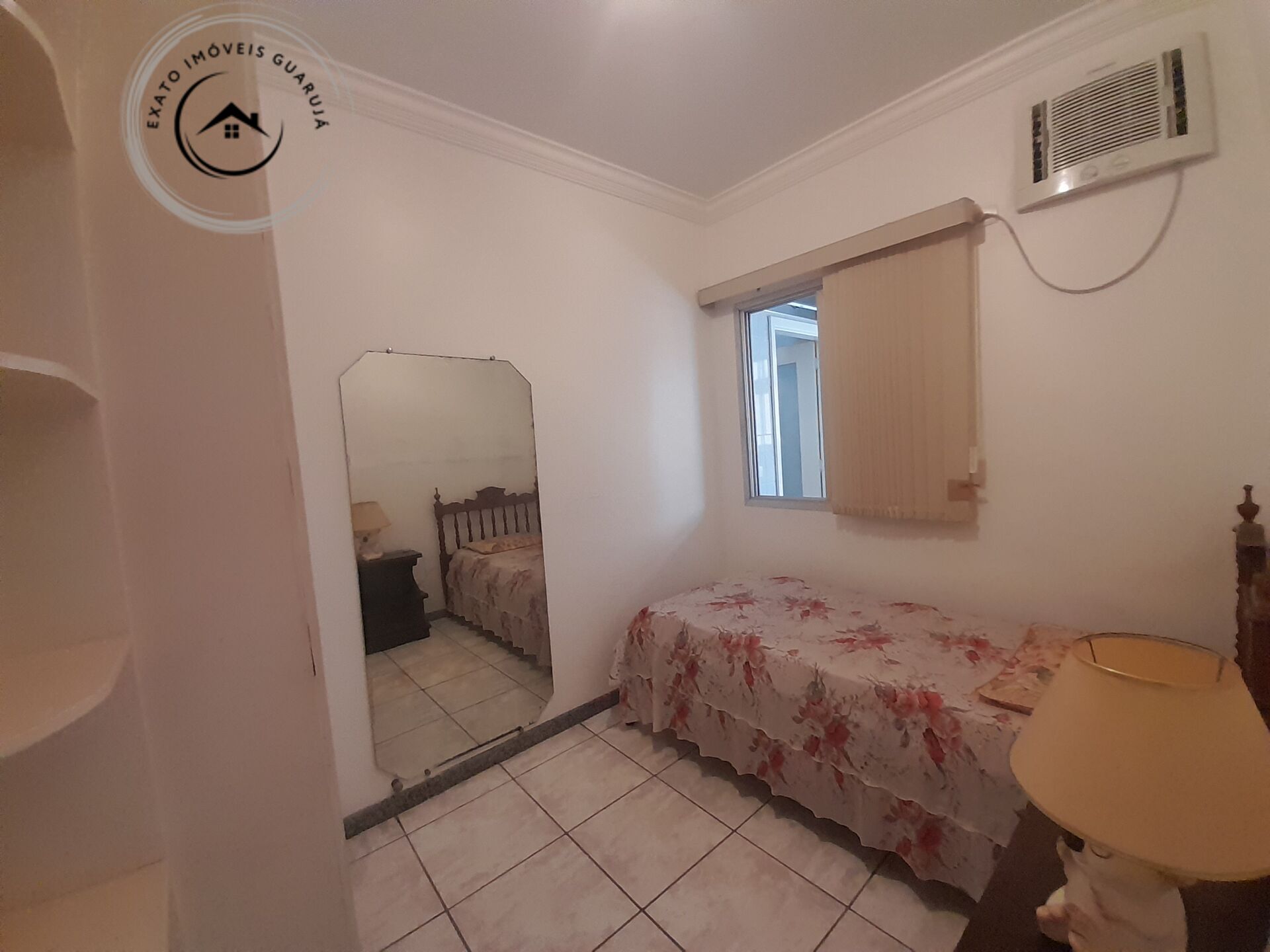 Apartamento Padrão de 03 dormitórios para venda locação anual na Praia da Enseada. - foto 4