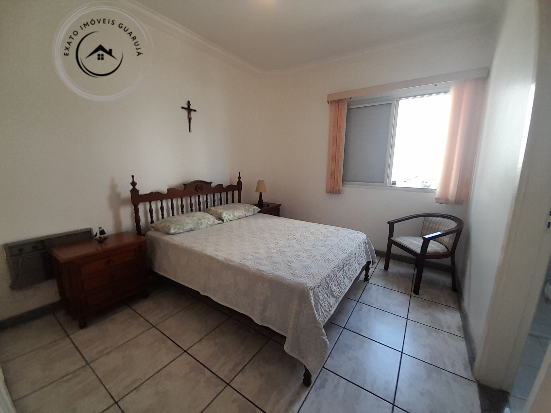 Apartamento Padrão de 03 dormitórios para venda locação anual na Praia da Enseada. - foto 6