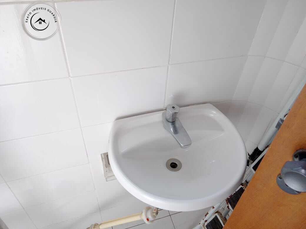 Apartamento Padrão de 03 dormitórios para locação anual na Praia da Enseada. - foto 17