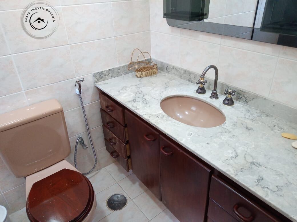 Apartamento Padrão de 03 dormitórios para locação anual na Praia da Enseada. - foto 11