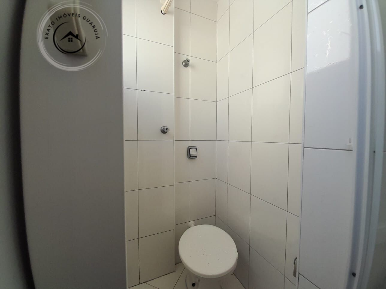 Apartamento Padrão de 02 dormitórios para locação anual na Praia da Enseada - foto 16