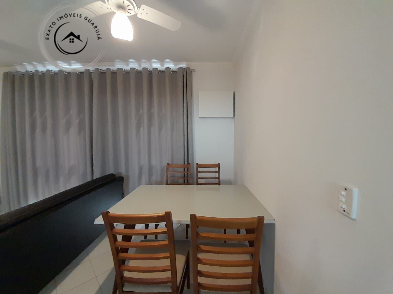 Apartamento Padrão de 02 dormitórios para locação anual na Praia da Enseada - foto 7