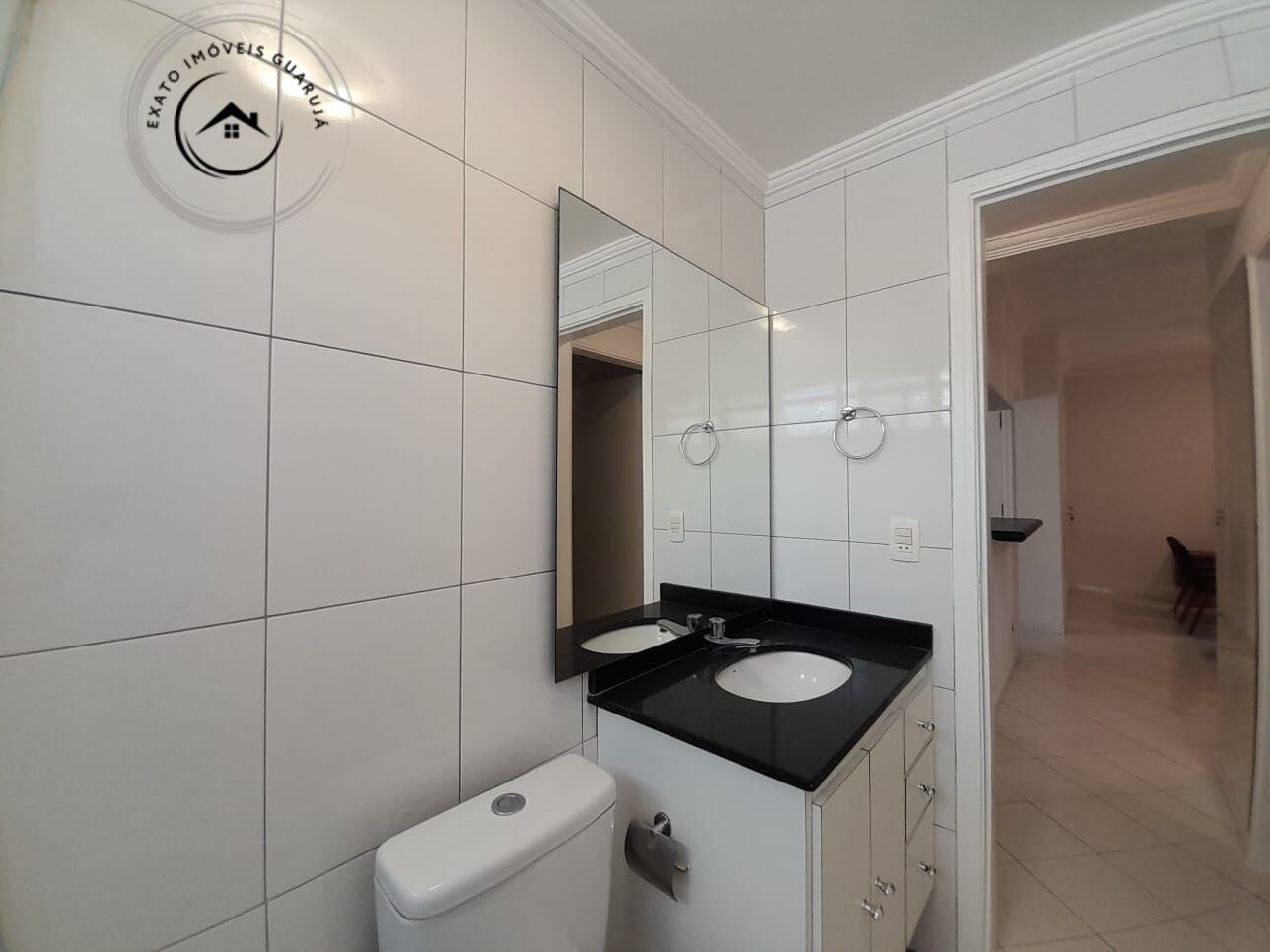 Apartamento Padrão de 02 dormitórios para locação anual na Praia da Enseada - foto 19