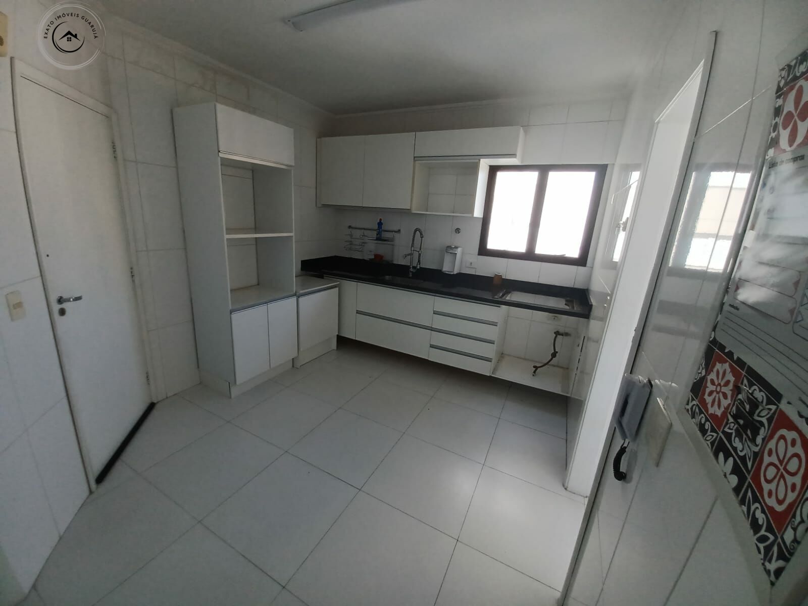 Apartamento Alto Padrão de 04 dormitórios frente total para o mar nas Astúrias - foto 28