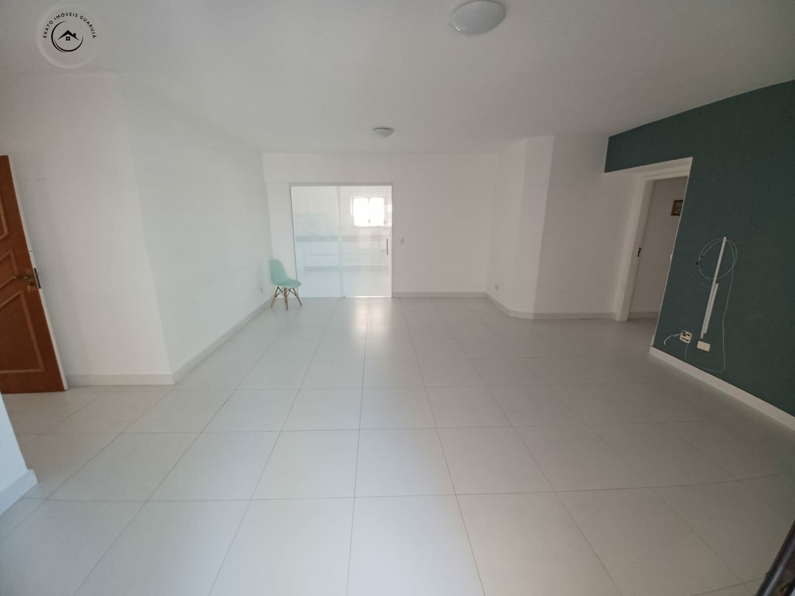 Apartamento Alto Padrão de 04 dormitórios frente total para o mar nas Astúrias - foto 13