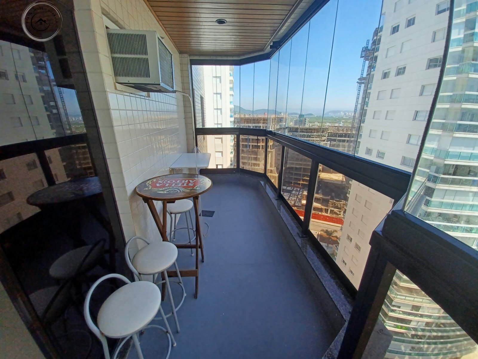 Apartamento Alto Padrão de 04 dormitórios frente total para o mar nas Astúrias - foto 11