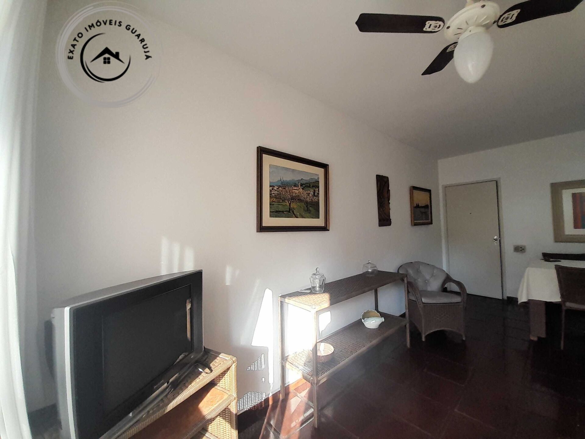 Apartamento de 03 dormitórios para locação anual na Praia da Enseada. - foto 4