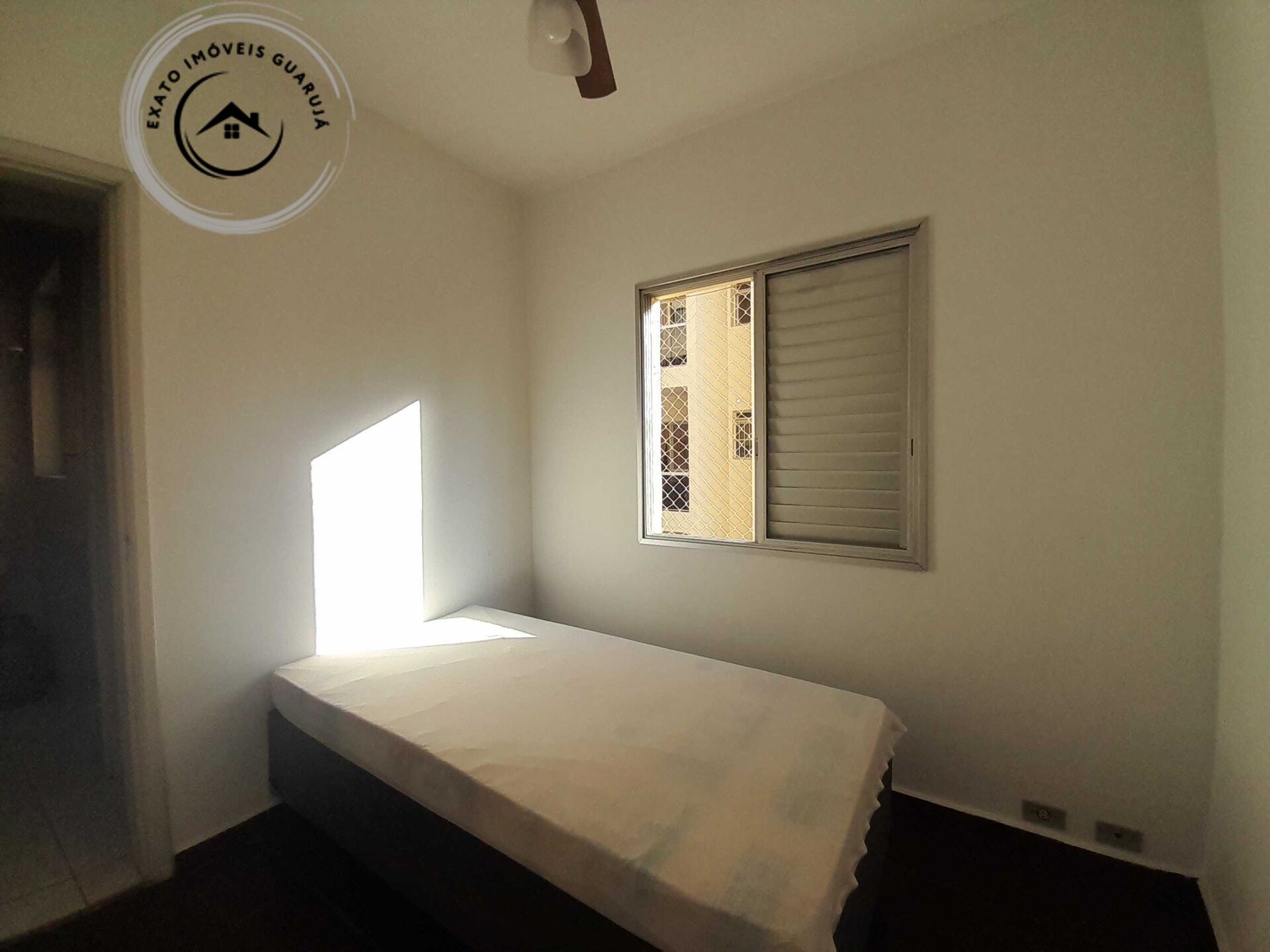 Apartamento de 03 dormitórios para locação anual na Praia da Enseada. - foto 14