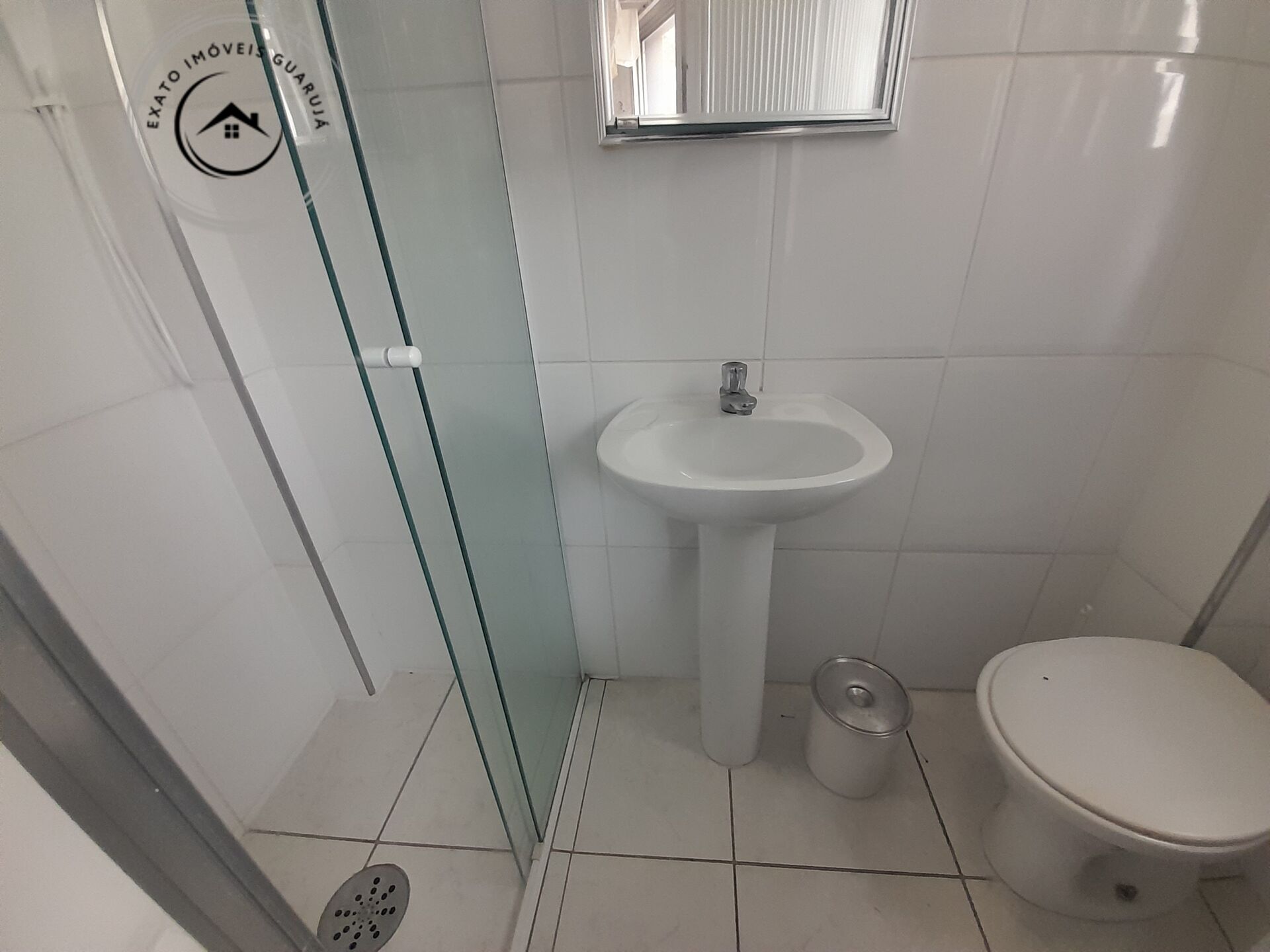 Apartamento Padrão de 03 dormitórios para locação anual na Praia da Enseada. - foto 35