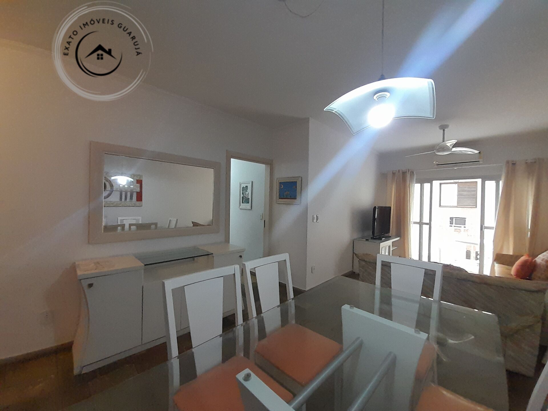 Apartamento Padrão de 03 dormitórios para locação anual na Praia da Enseada. - foto 5