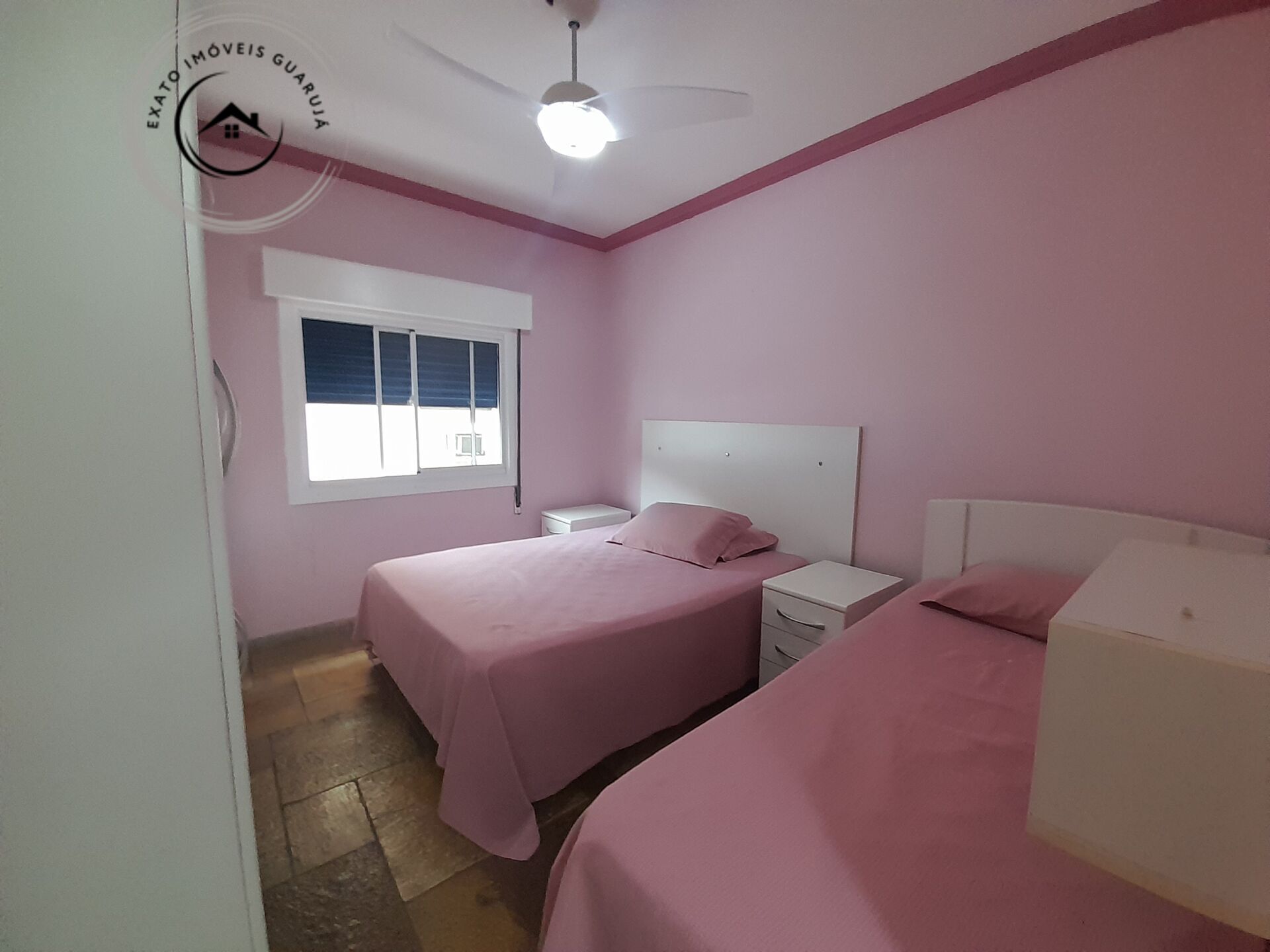 Apartamento Padrão de 03 dormitórios para locação anual na Praia da Enseada. - foto 14