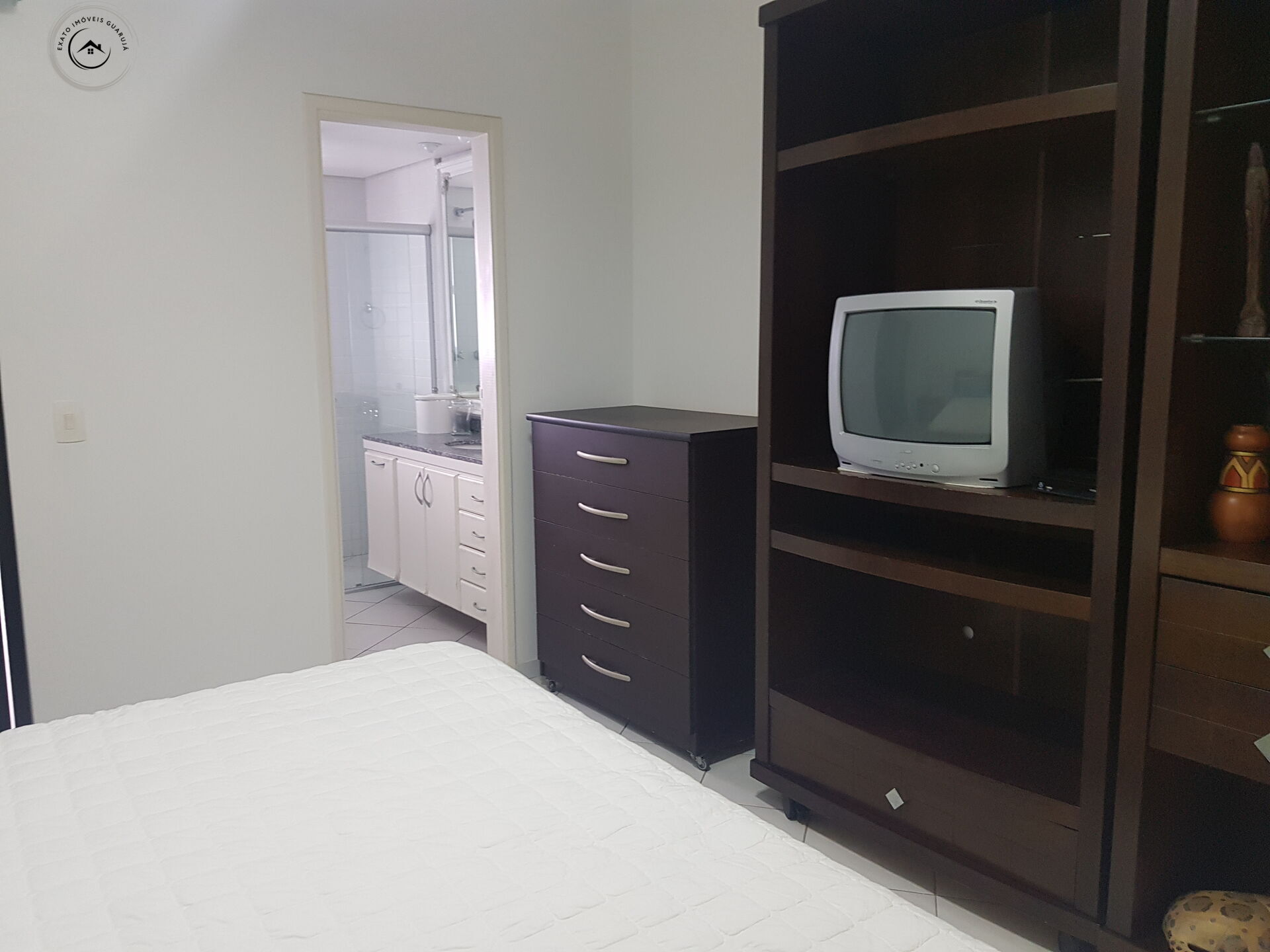 Apartamento Alto Padrão para Venda e Aluguel em Pitangueiras Guarujá-SP - foto 17