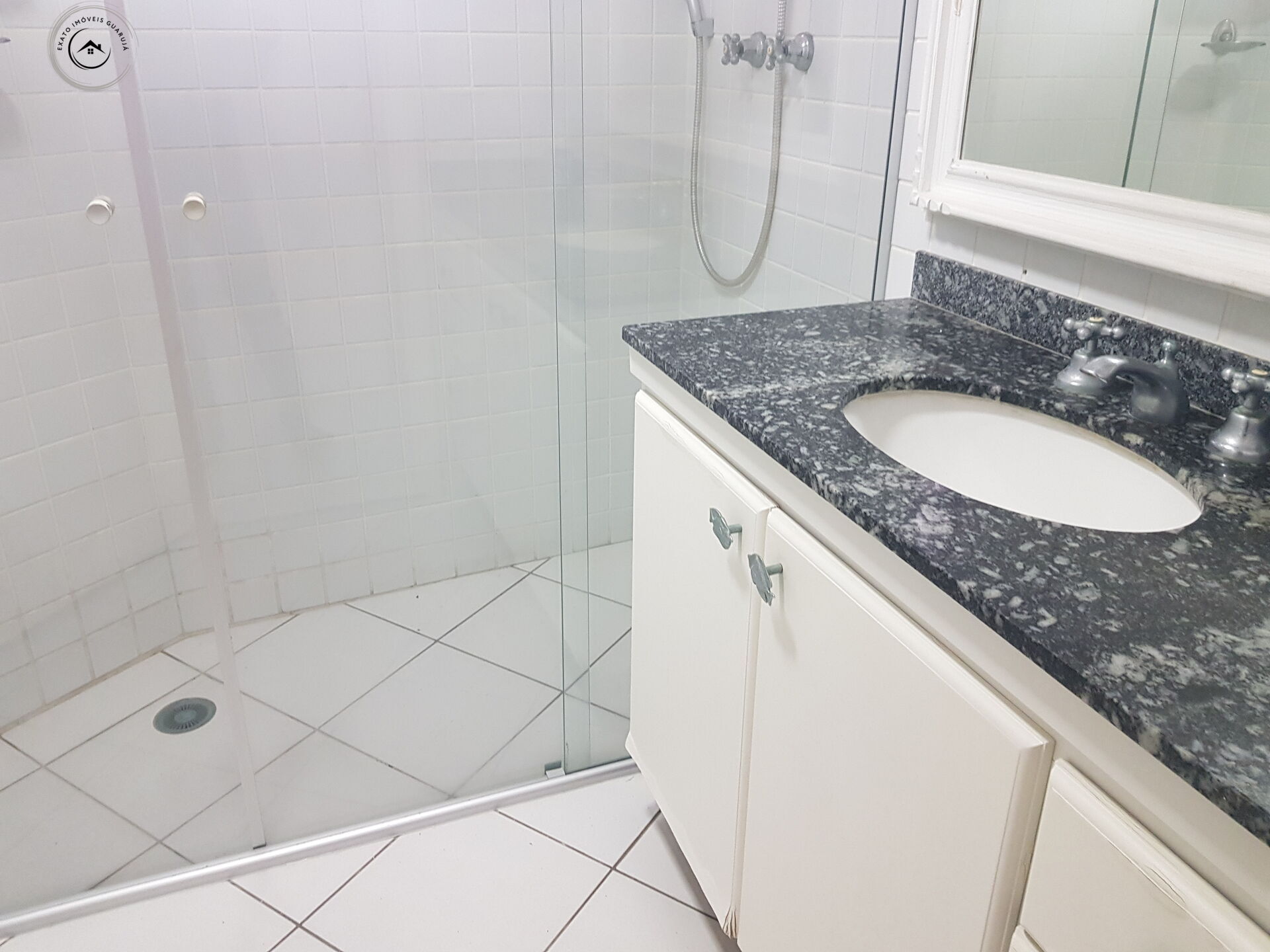 Apartamento Alto Padrão para Venda e Aluguel em Pitangueiras Guarujá-SP - foto 15