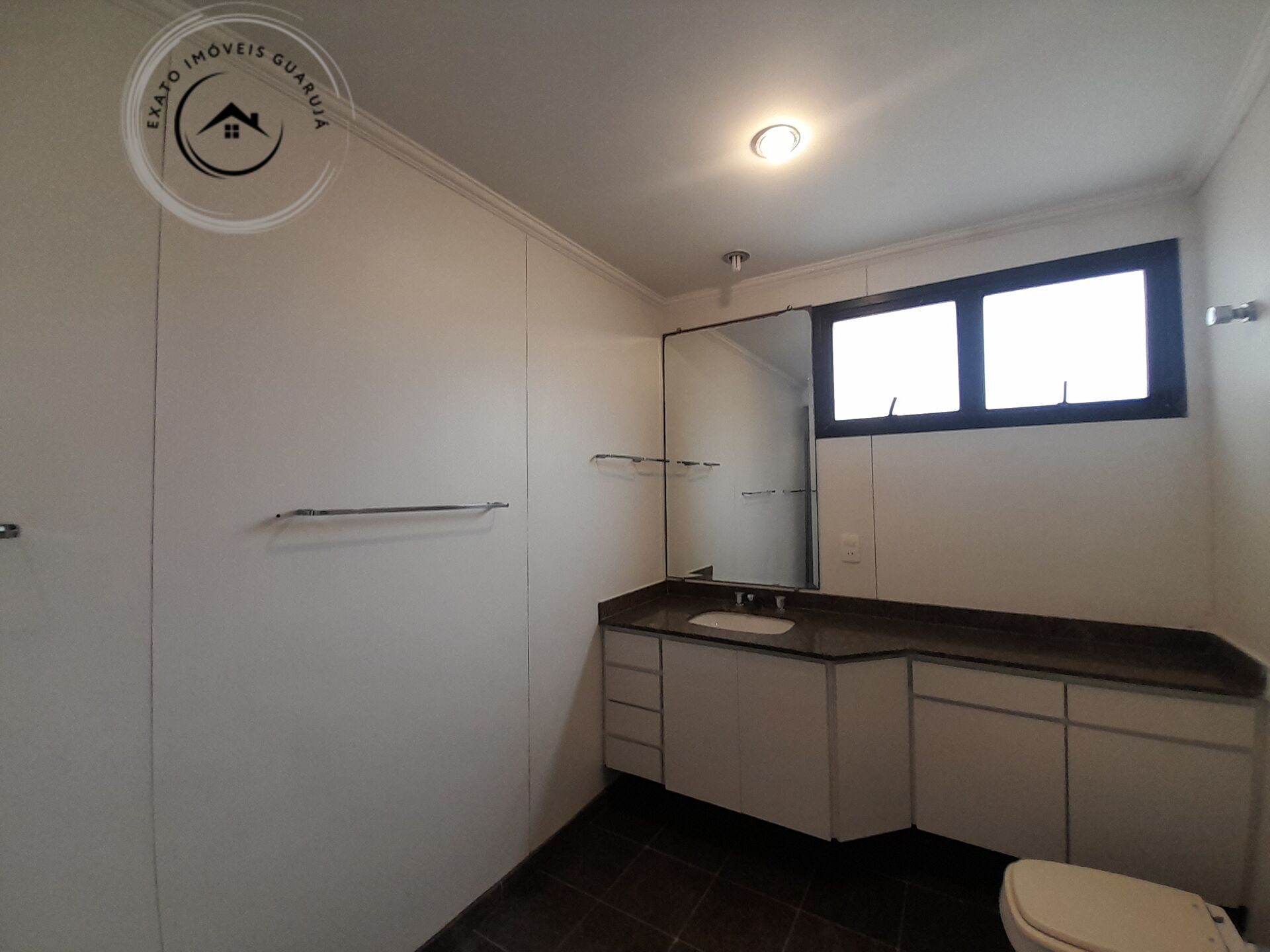 Apartamento Padrão de 04 dormitórios para locação anual nas Pitangueiras. - foto 29