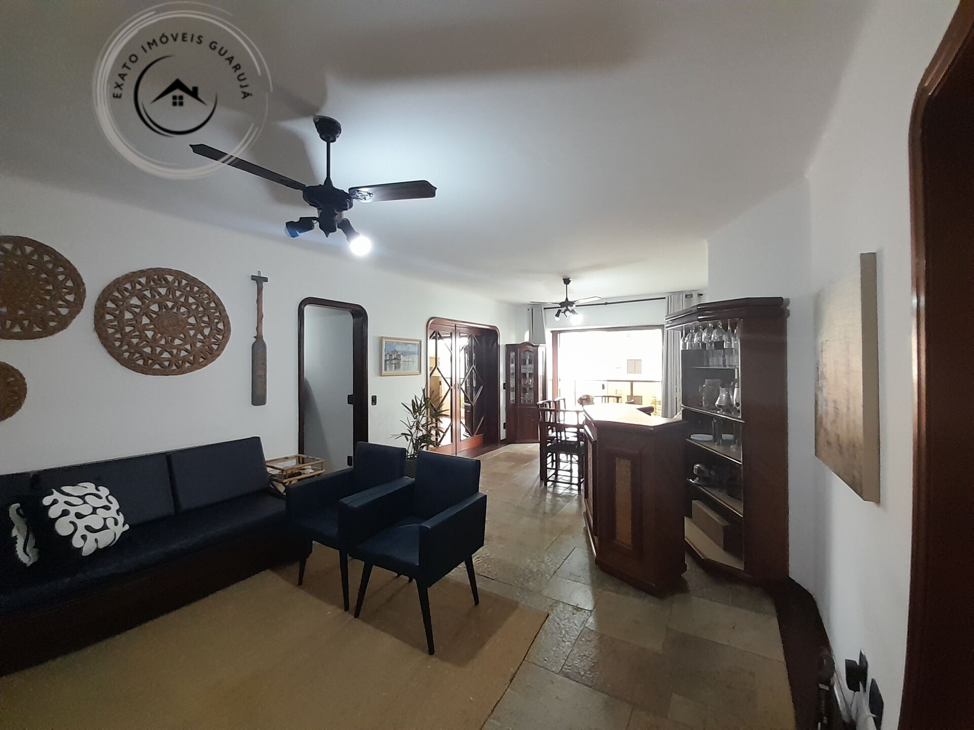 Apartamento Padrão de 03 dormitórios para venda na Praia da Enseada. - foto 5