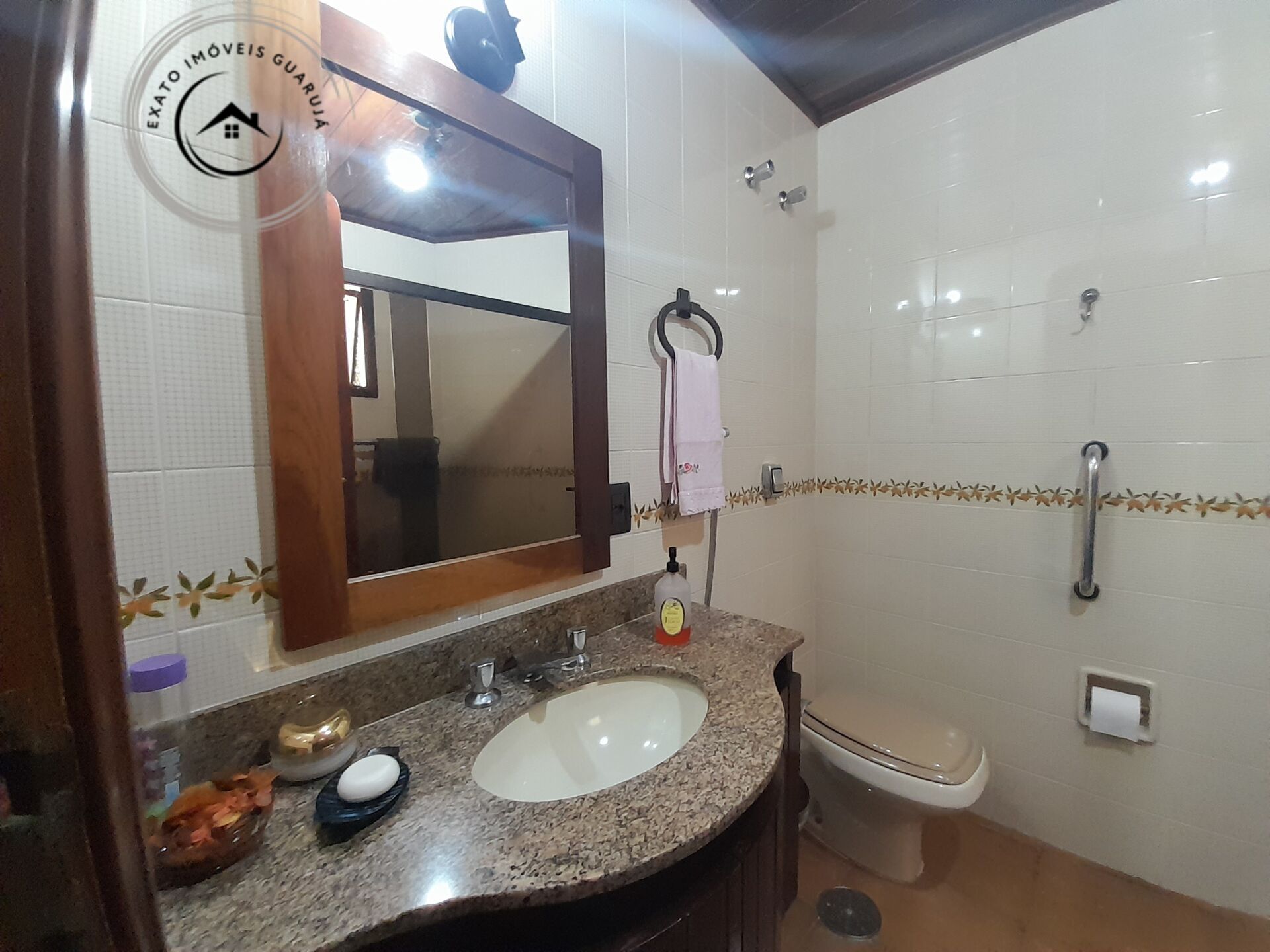 Apartamento Padrão de 03 dormitórios para venda na Praia da Enseada. - foto 21