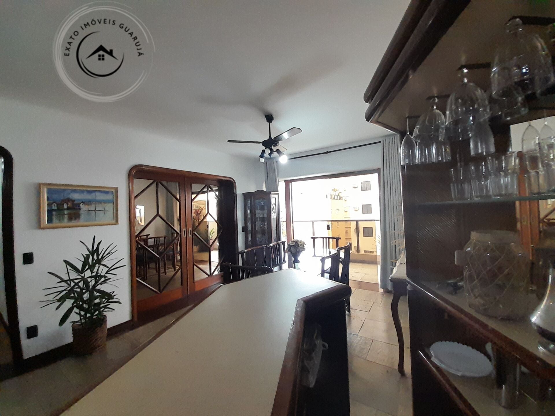 Apartamento Padrão de 03 dormitórios para venda na Praia da Enseada. - foto 1