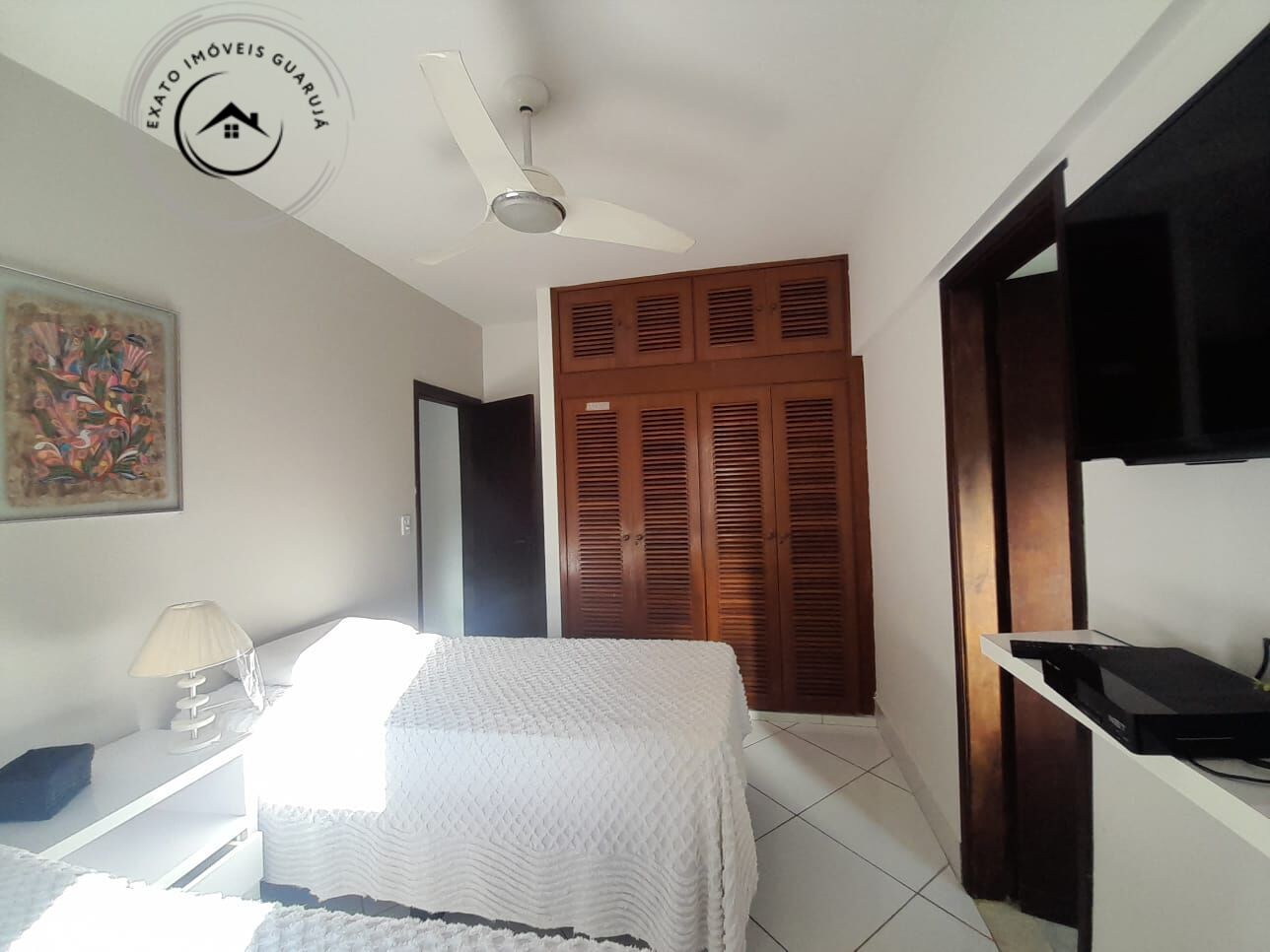 Apartamento Padrão de 02 dormitórios para locação anual na Praia da Enseada. - foto 23