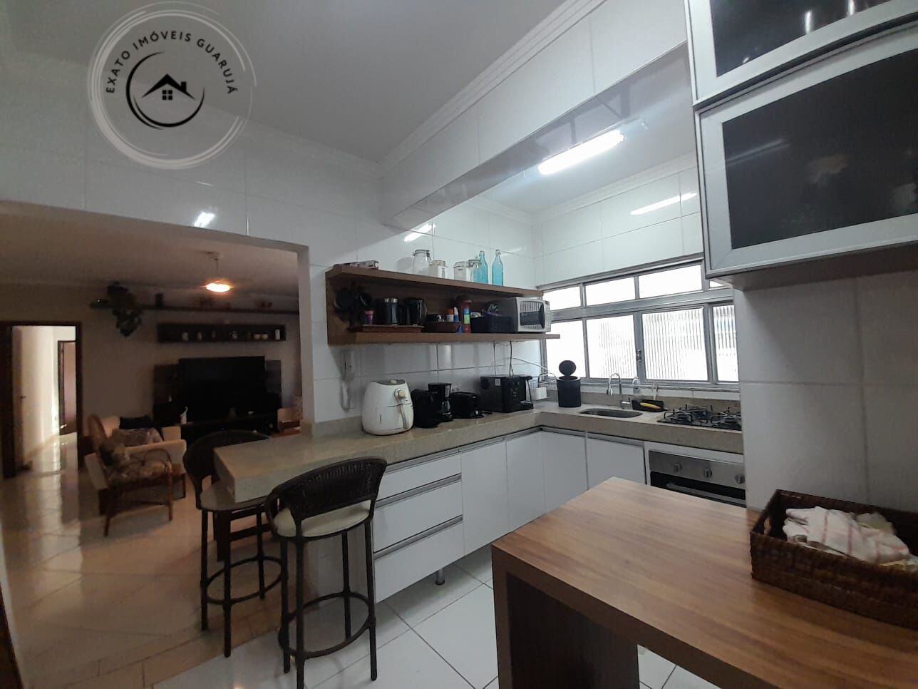 Apartamento Padrão de 02 dormitórios para locação anual na Praia da Enseada. - foto 8
