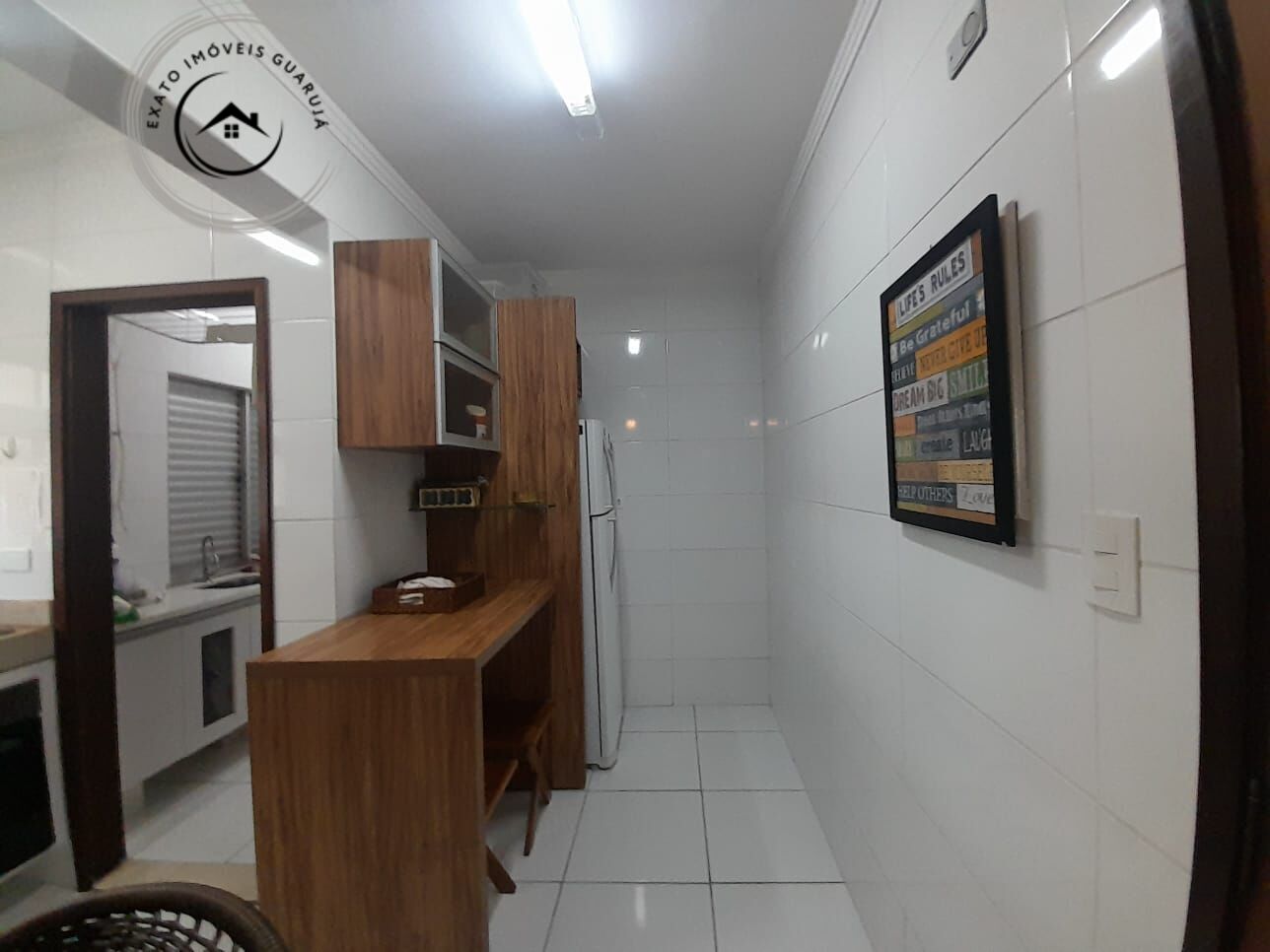Apartamento Padrão de 02 dormitórios para locação anual na Praia da Enseada. - foto 11