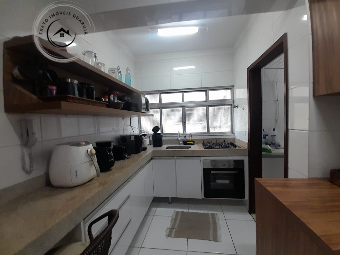Apartamento Padrão de 02 dormitórios para locação anual na Praia da Enseada. - foto 9