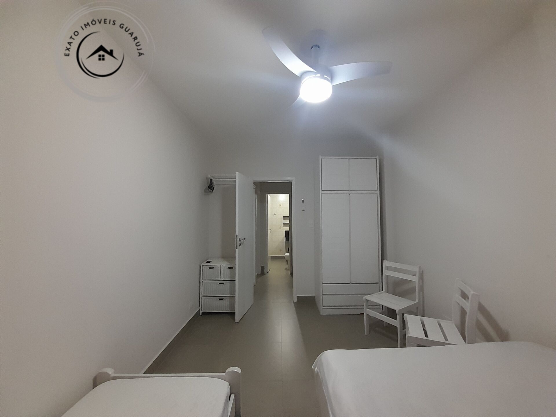 Apartamento Padrão de 03 dormitórios para venda na Praia da Enseada. - foto 15