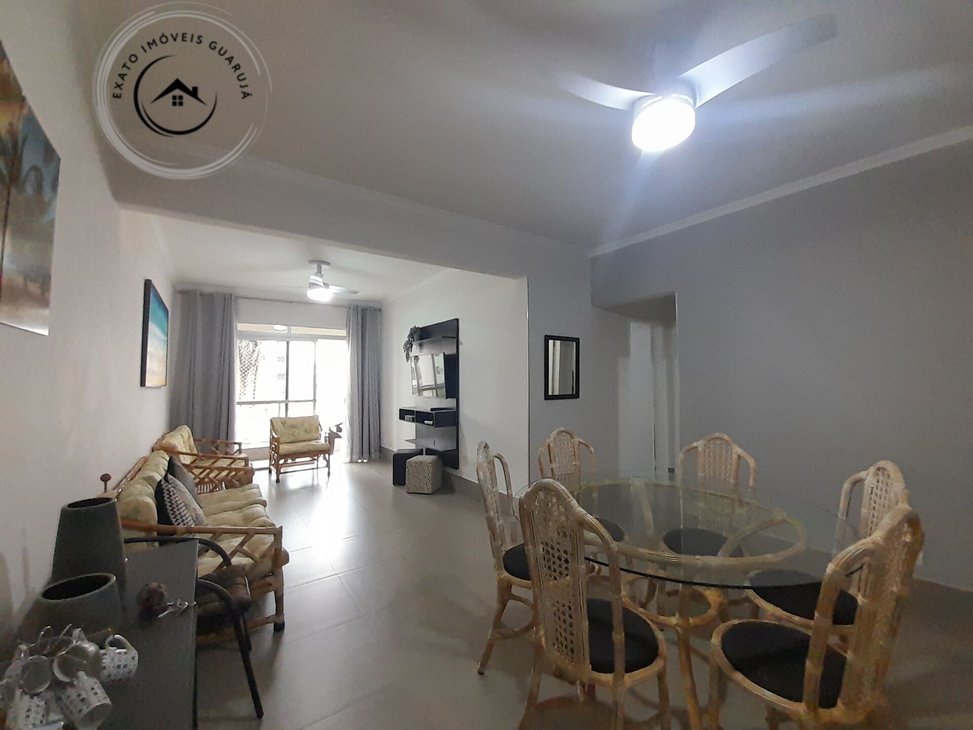 Apartamento Padrão de 03 dormitórios para venda na Praia da Enseada. - foto 4