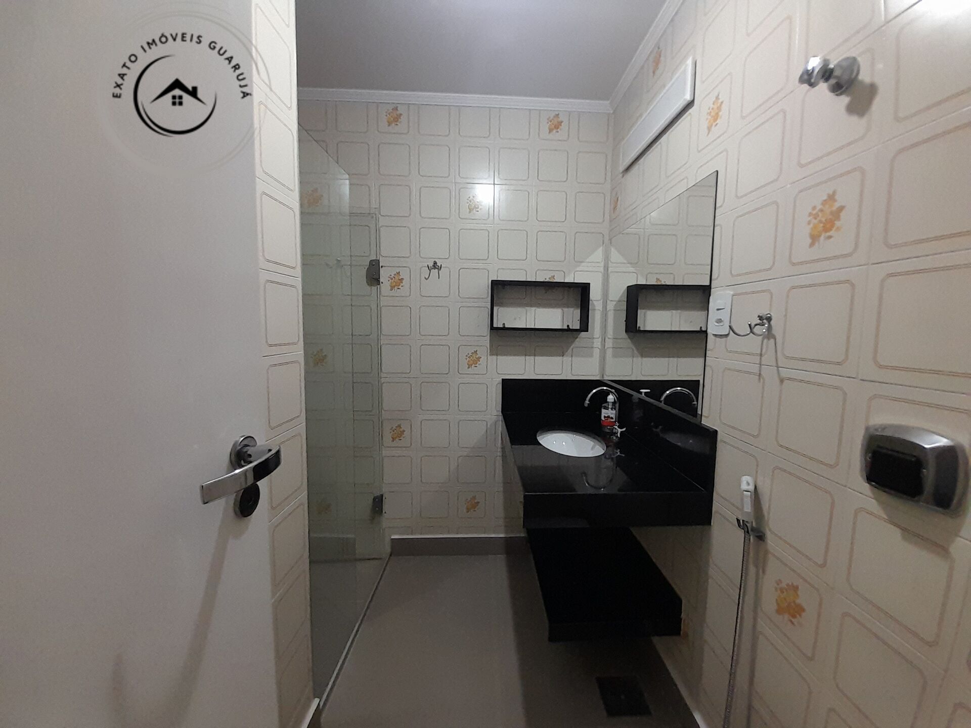 Apartamento Padrão de 03 dormitórios para venda na Praia da Enseada. - foto 28