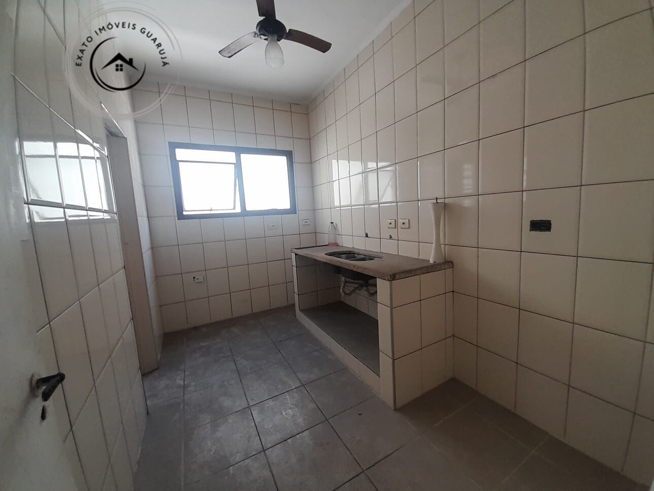 Apartamento Padrão de 03 dormitórios para venda na Praia da Enseada. - foto 10