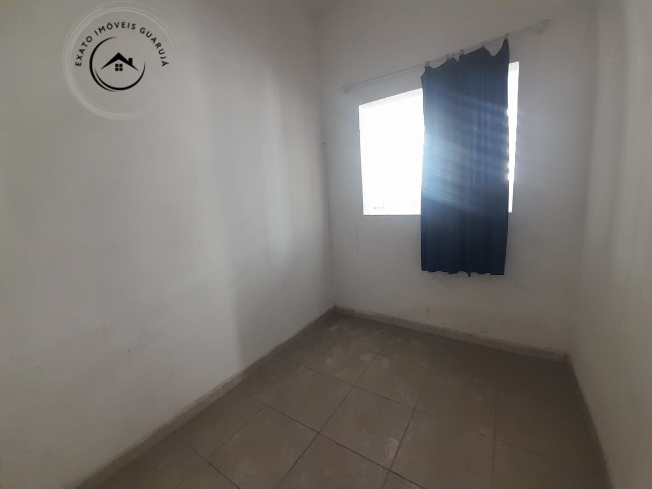 Apartamento Padrão de 03 dormitórios para venda na Praia da Enseada. - foto 4