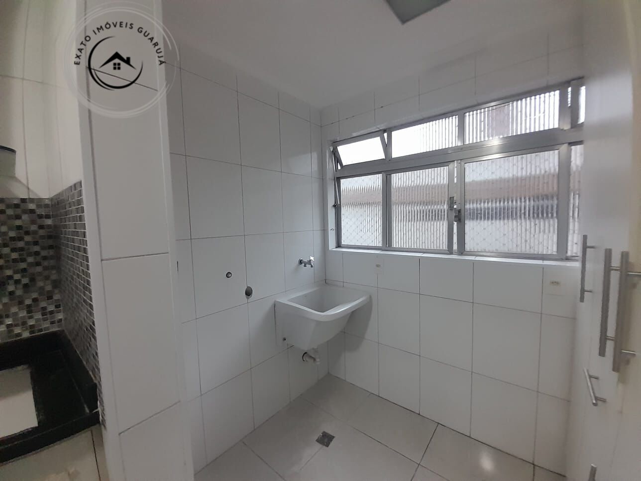 Apartamento Padrão de 03 dormitórios para venda na Praia da Enseada. - foto 25