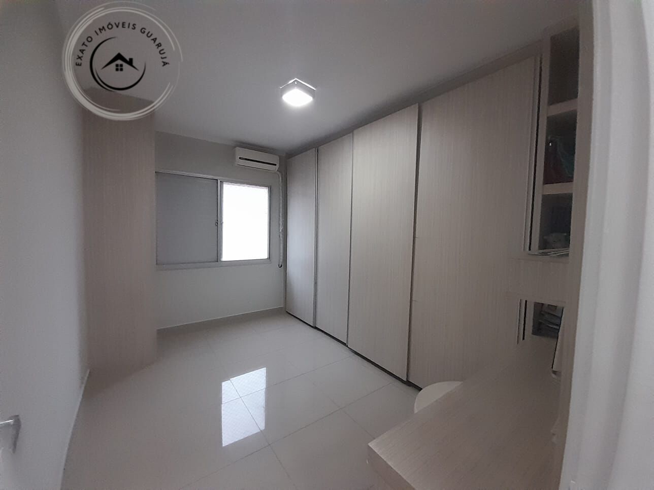Apartamento Padrão de 03 dormitórios para venda na Praia da Enseada. - foto 6