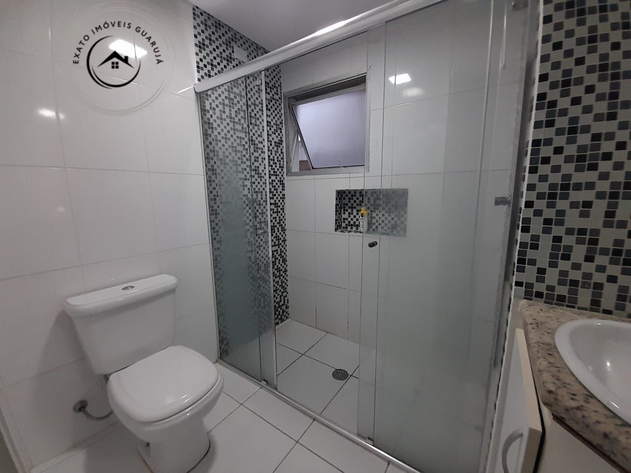 Apartamento Padrão de 03 dormitórios para venda na Praia da Enseada. - foto 14