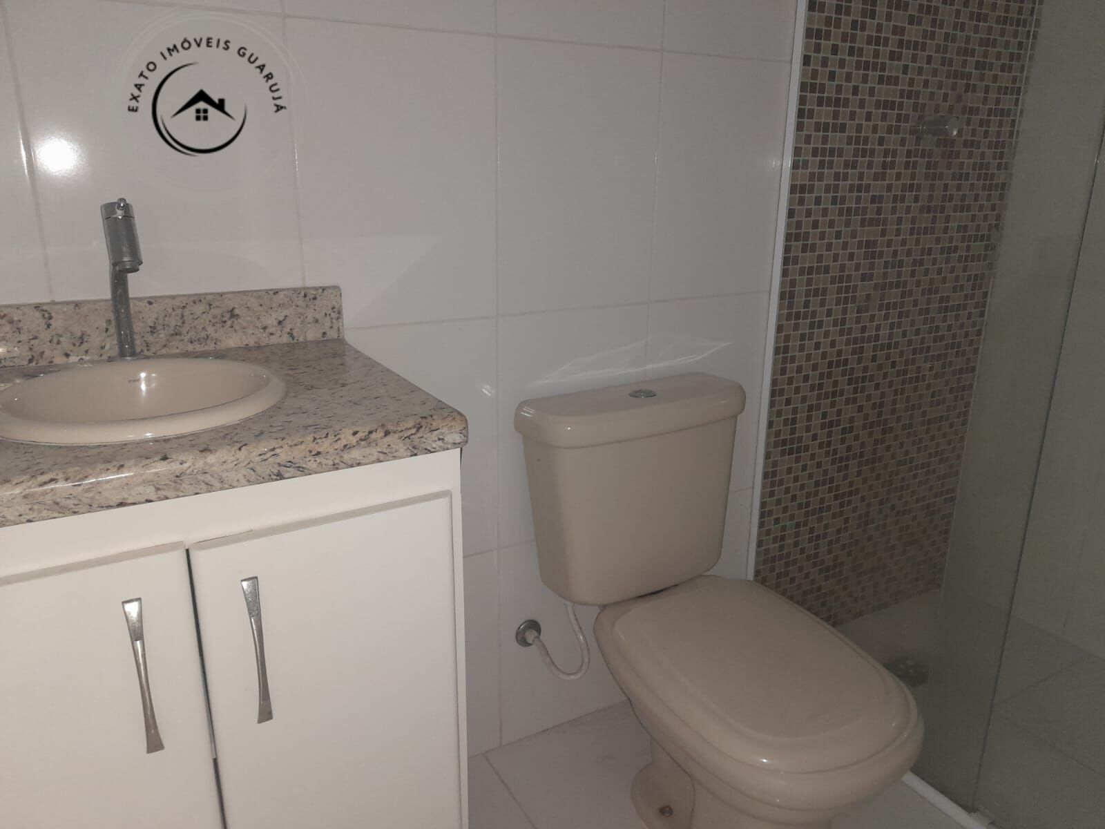 Apartamento Padrão de 03 dormitórios para venda na Praia da Enseada. - foto 10