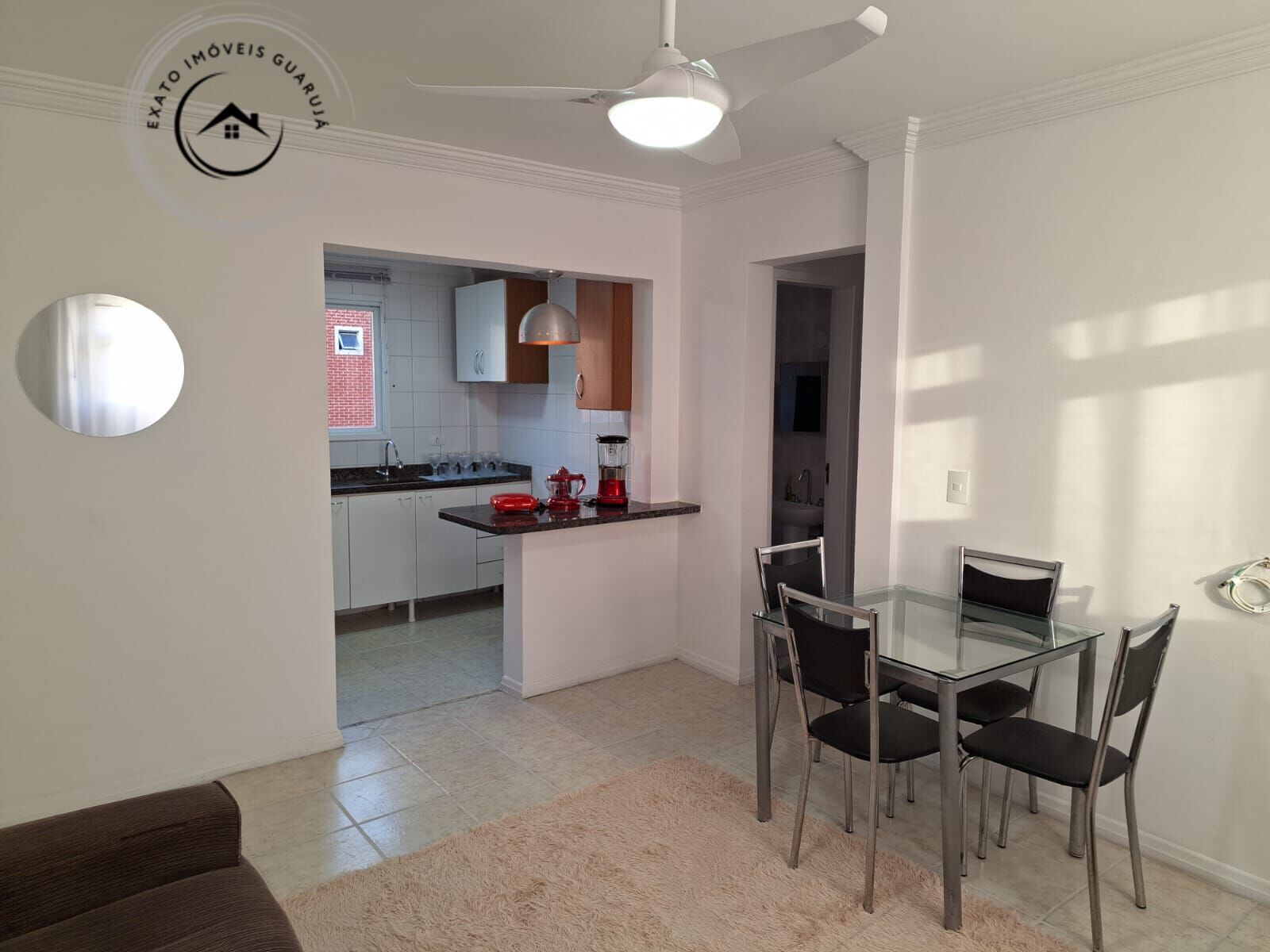 Apartamento padrão de 02 dormitórios para locação anual na p