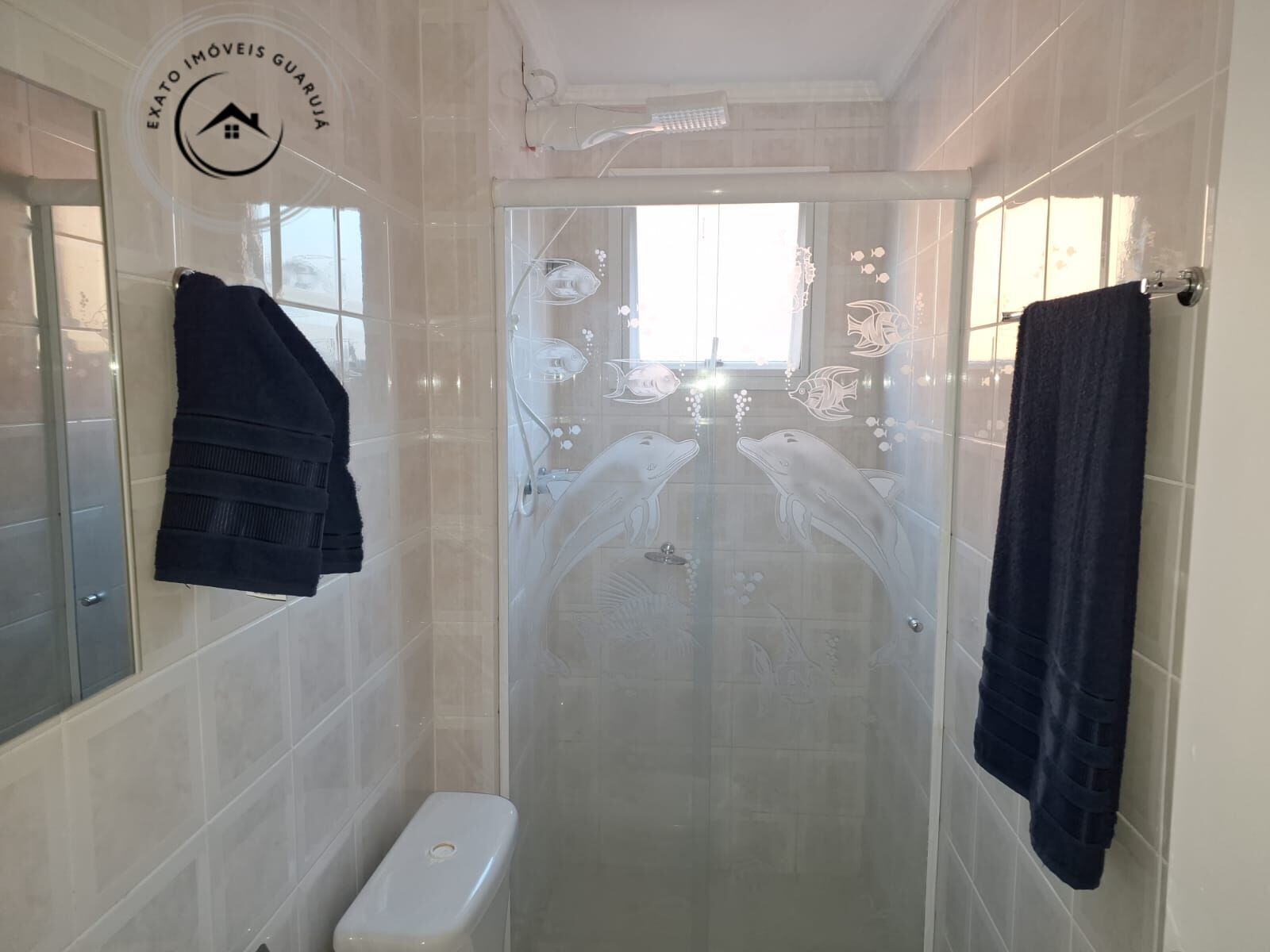 Apartamento padrão de 02 dormitórios para locação anual na p