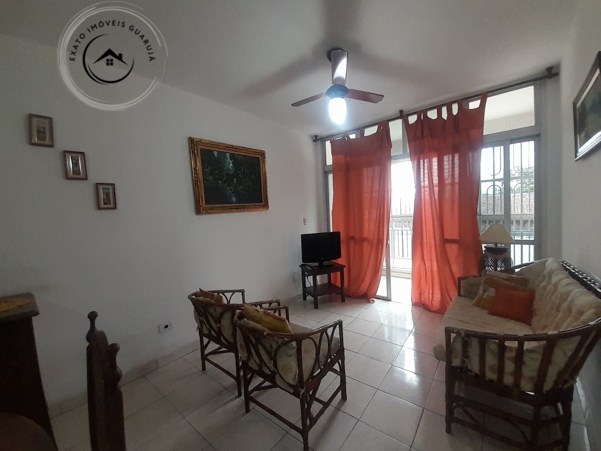 Apartamento padrão de 02 dormitórios para venda nas pitangue
