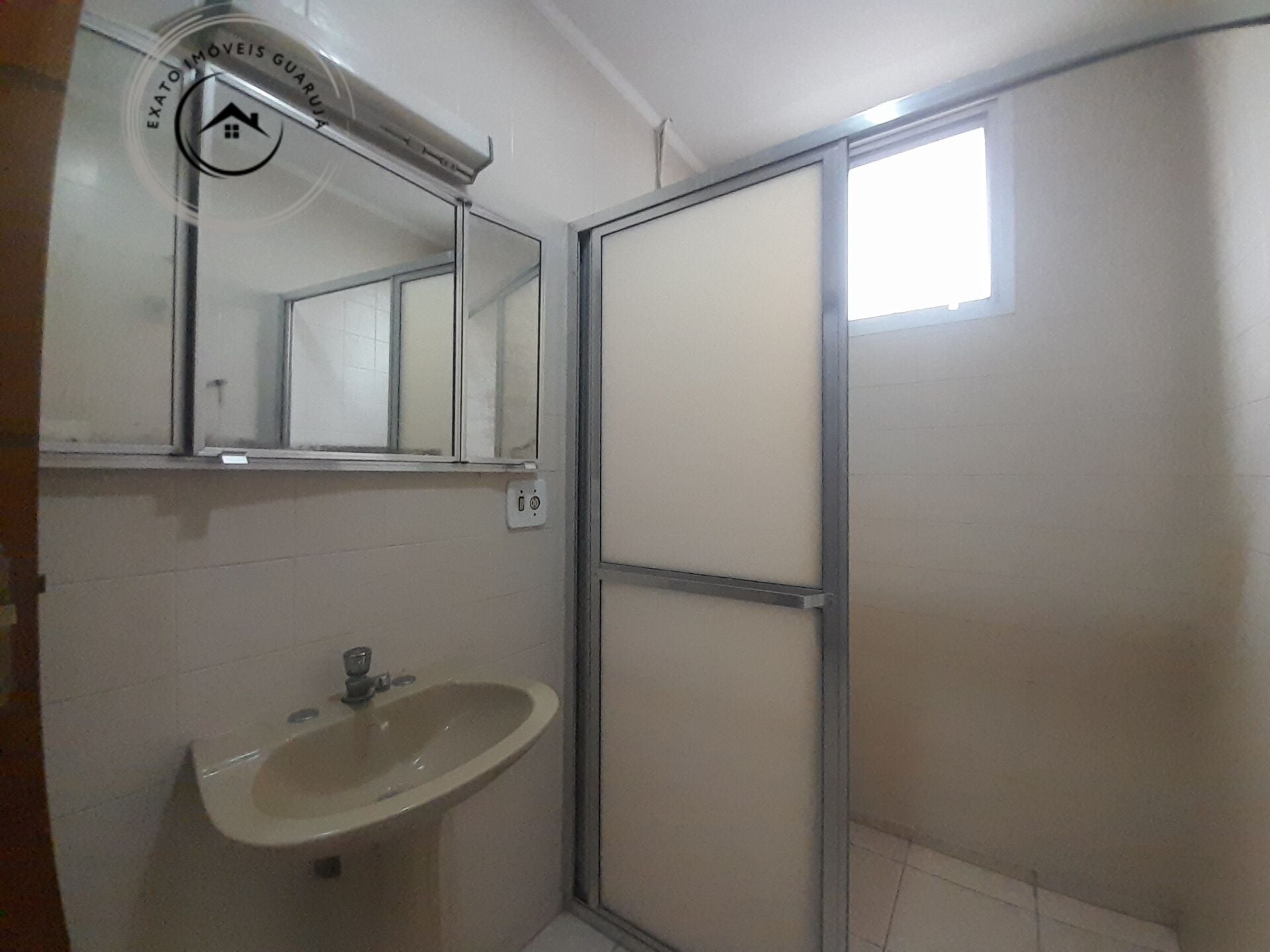 Apartamento padrão de 02 dormitórios para venda nas pitangue