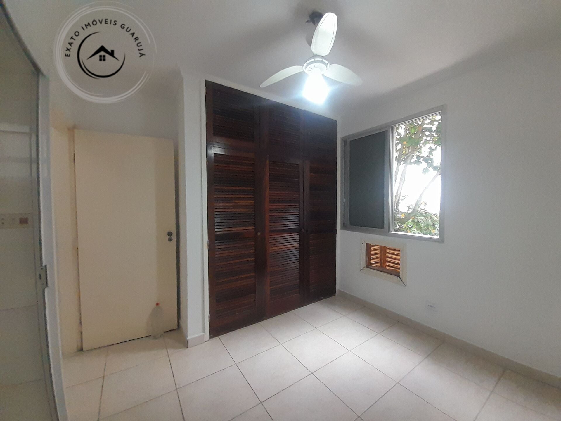 Apartamento padrão de 02 dormitórios para venda nas pitangue