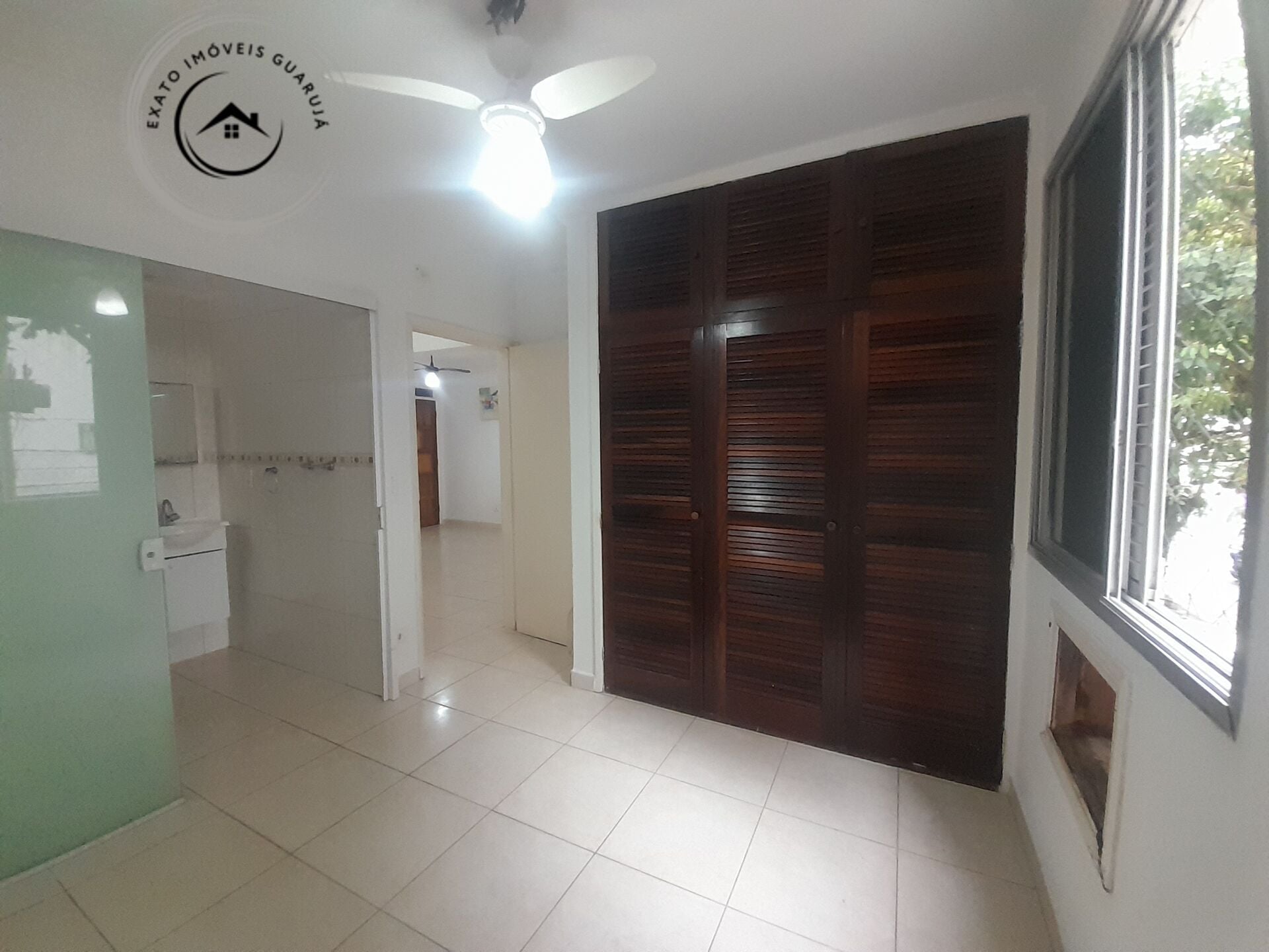 Apartamento padrão de 02 dormitórios para venda nas pitangue