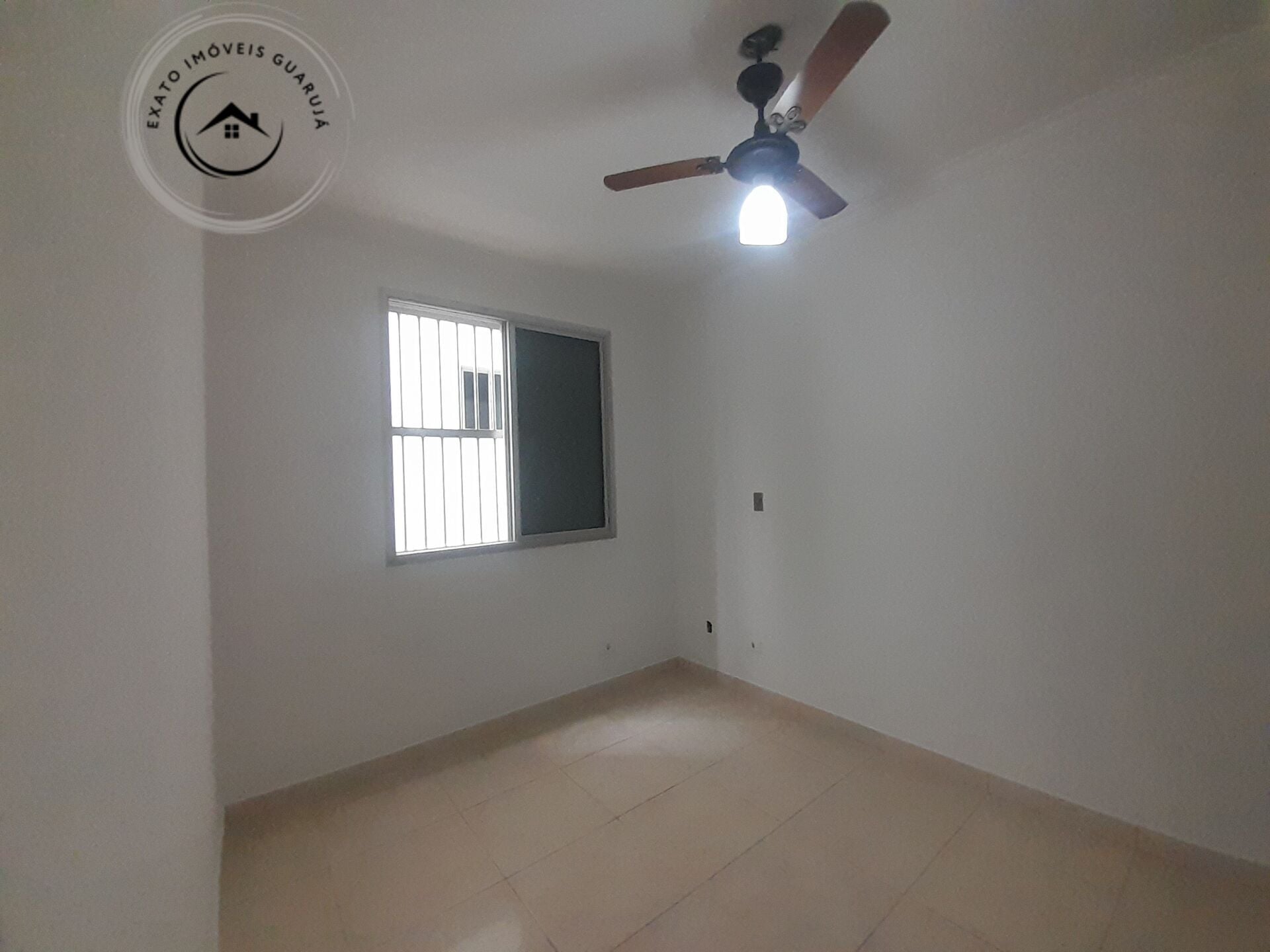 Apartamento padrão de 02 dormitórios para venda nas pitangue