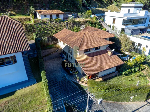 Casa à venda no bairro Parque do Imbui em Teresópolis/RJ