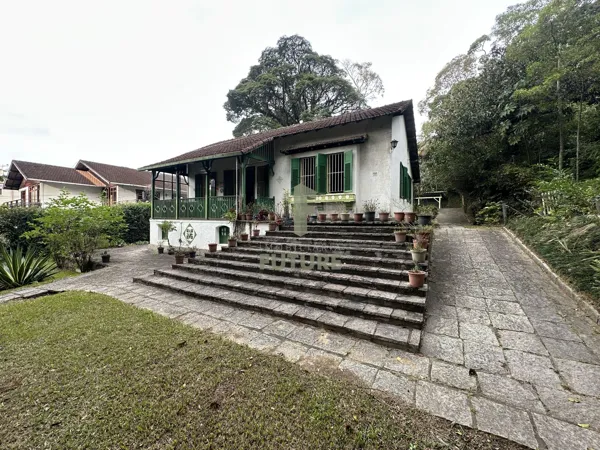 Casa para alugar no bairro Alto em Teresópolis/RJ
